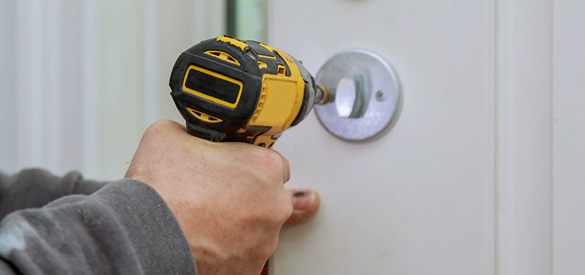 Street Locksmith For Smart Lock Repair in Ramona, CA